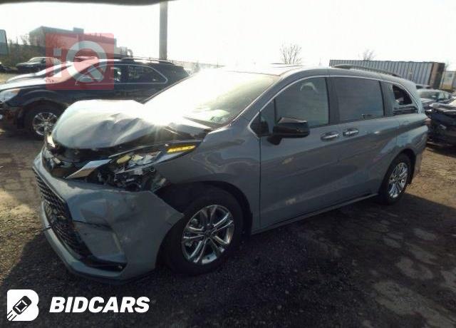 تويوتا سيينا